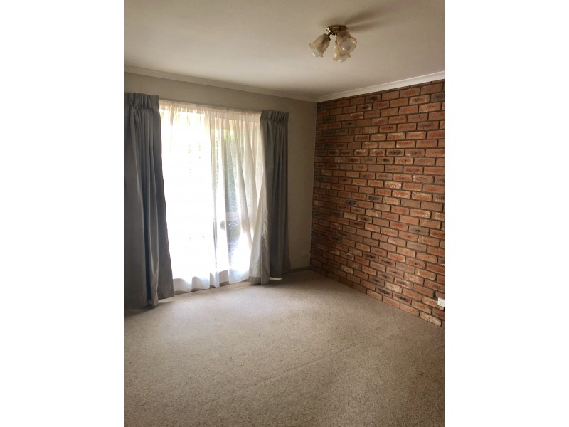 2/140 Geelong Road, Torquay VIC 3228