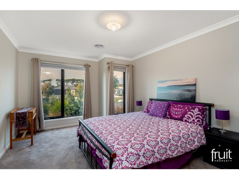 11 Mirri Drive, Torquay VIC 3228