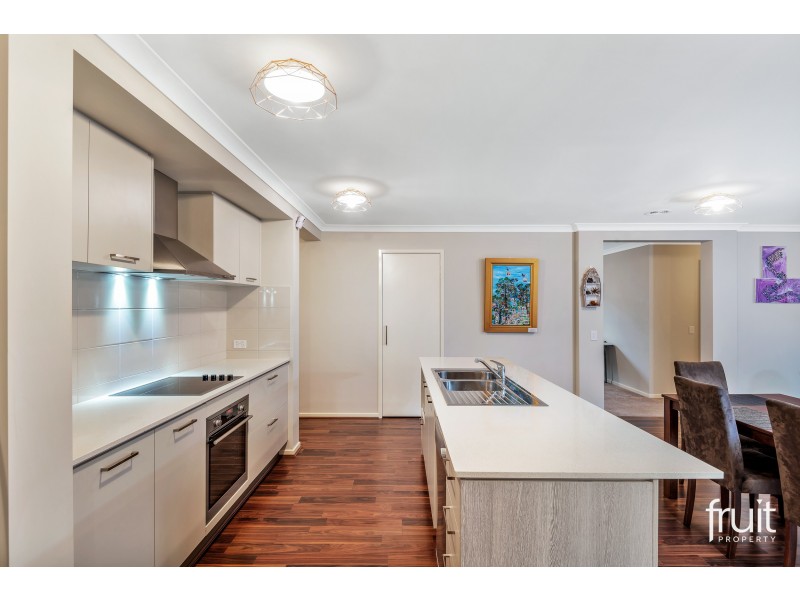 11 Mirri Drive, Torquay VIC 3228