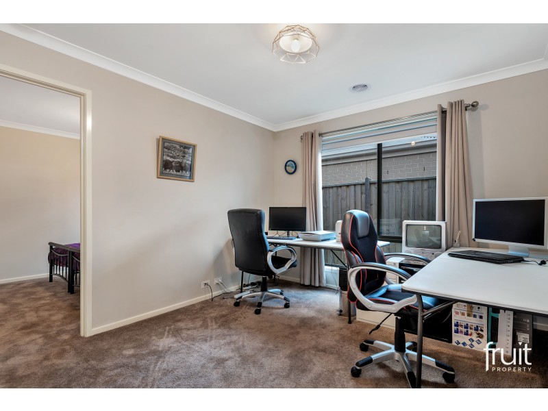 11 Mirri Drive, Torquay VIC 3228