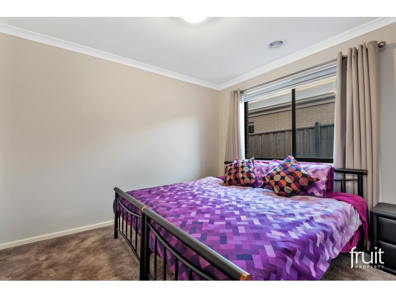 11 Mirri Drive, Torquay VIC 3228