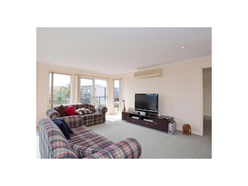1/8 Cullen Court, Torquay VIC 3228