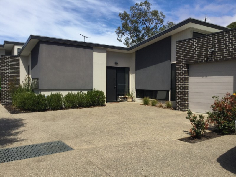 2/81 Grandview Road, Torquay VIC 3228