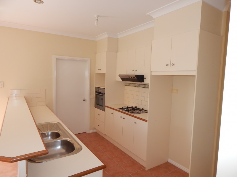 2/6 Carrington Street, Thomson VIC 3219