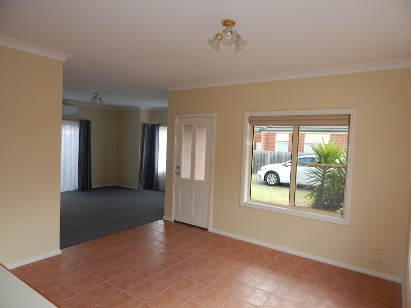 2/6 Carrington Street, Thomson VIC 3219