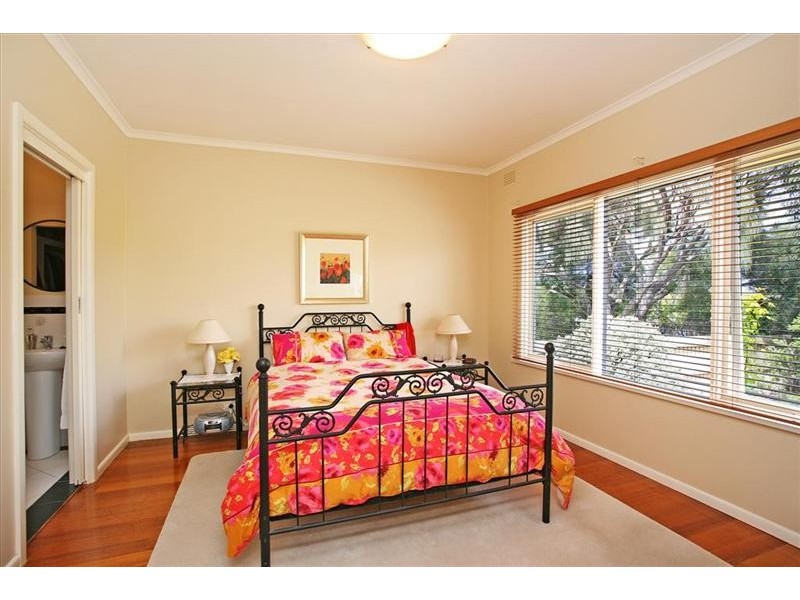 56 Beach Road, Torquay VIC 3228