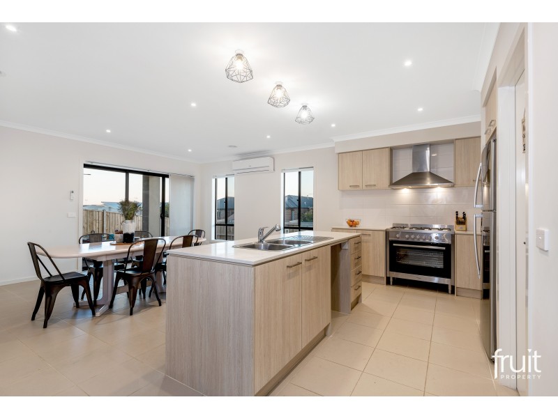 2 Scentbark Street, Torquay VIC 3228