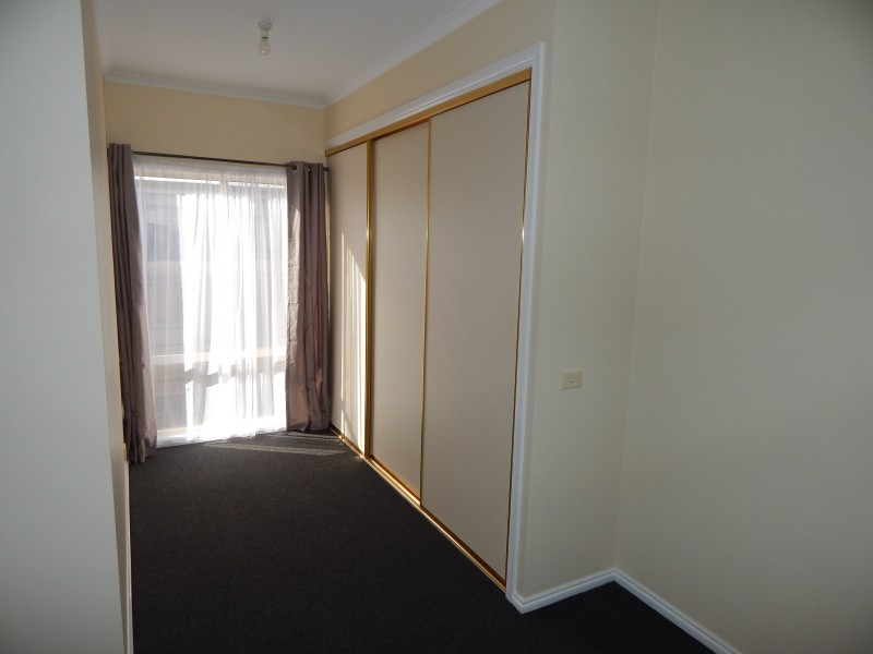 2/4 Carrington Street, Thomson VIC 3219