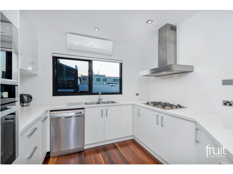 4 SMYTHE PLACE, Geelong VIC 3220