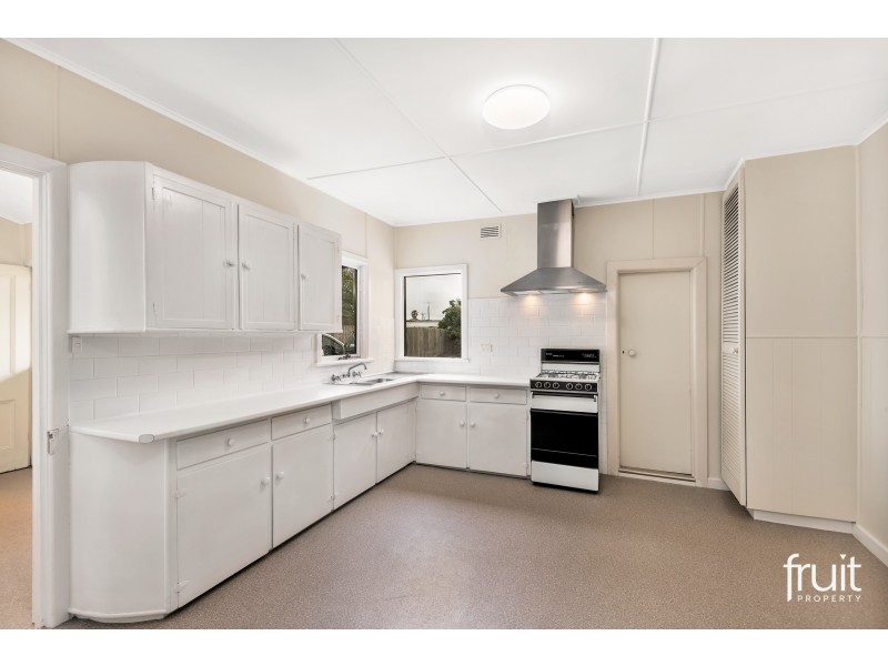 121 CHURCH STREET, Geelong West VIC 3218