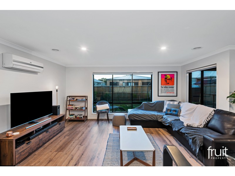 12 GALACTIC STREET, Mount Duneed VIC 3216