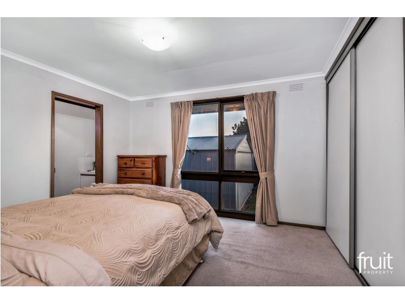 135 SOUTH VALLEY ROAD, Highton VIC 3216