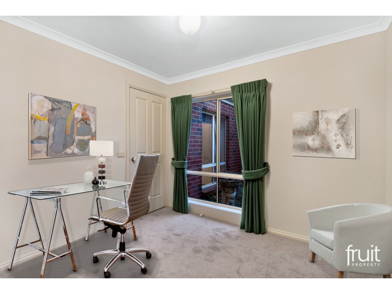 1/15 Waddington Court, Highton VIC 3216