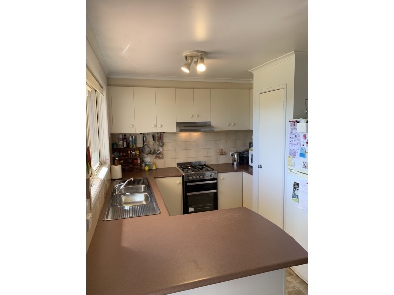 8 Lowan Avenue, Norlane VIC 3214