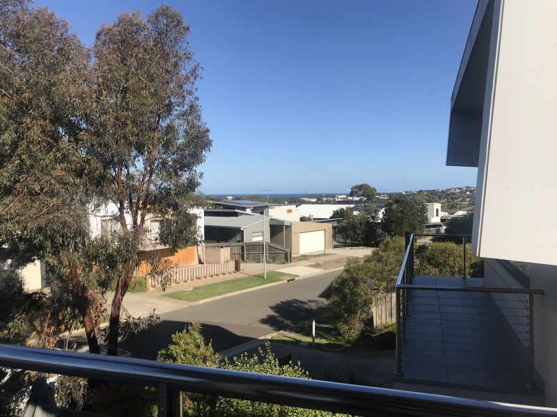 1 Harkin Close, Jan Juc VIC 3228
