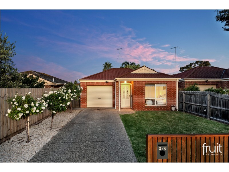 2/6 VINCENT COURT, Whittington VIC 3219