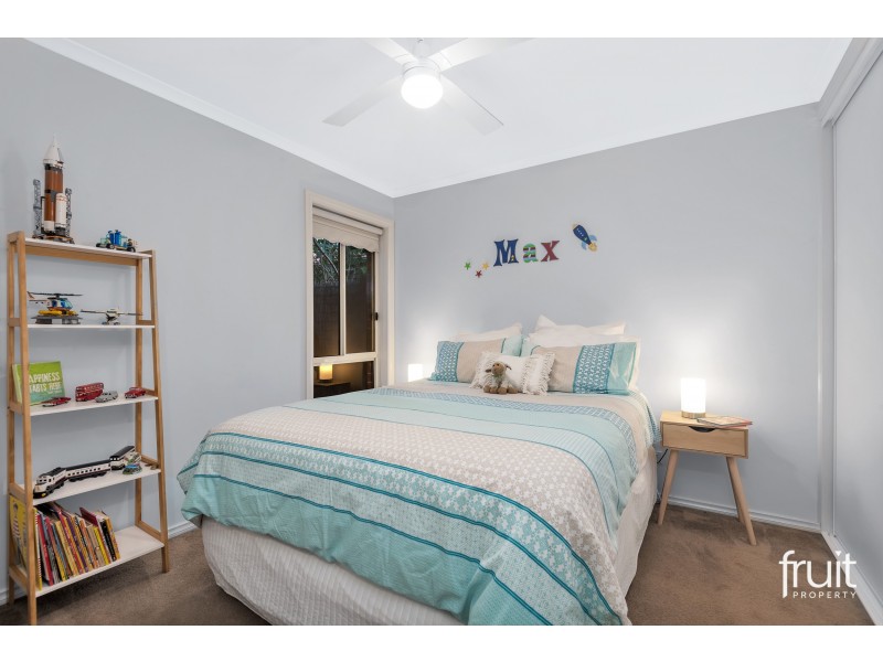 2/6 VINCENT COURT, Whittington VIC 3219