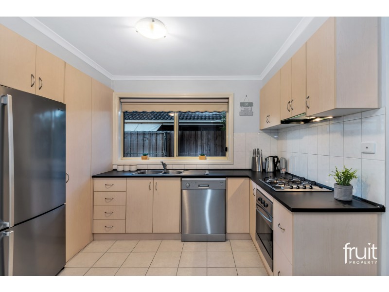 2/6 VINCENT COURT, Whittington VIC 3219