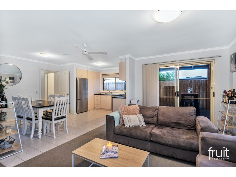 2/6 VINCENT COURT, Whittington VIC 3219