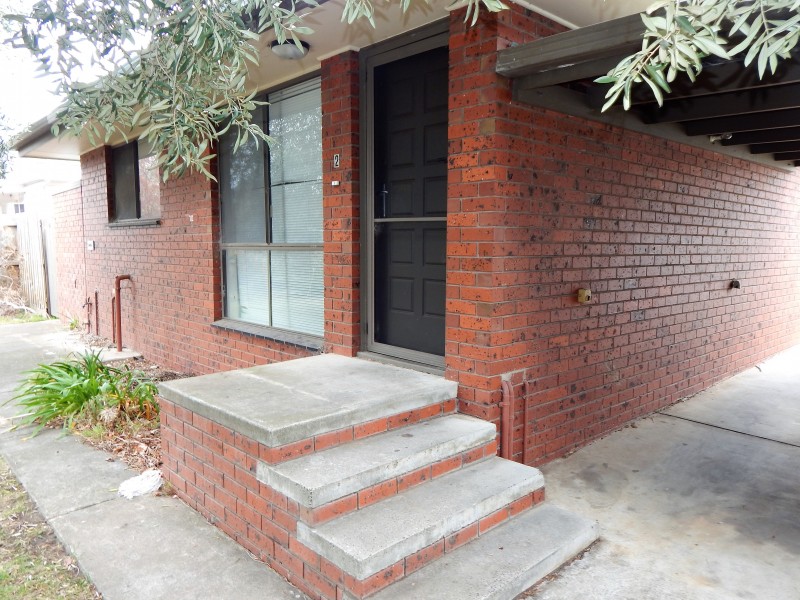 2/70 Ballarat Road, Hamlyn Heights VIC 3215