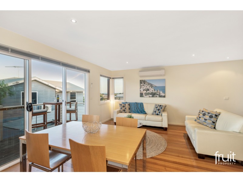 1/126 Fischer Street, Torquay VIC 3228