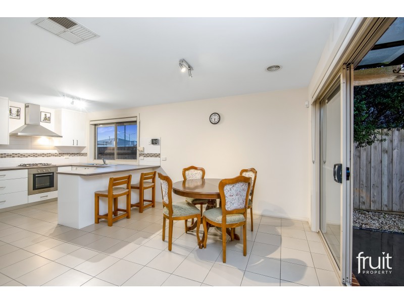 3/2 COSGROVE STREET, Breakwater VIC 3219