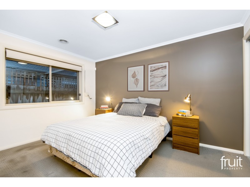 3/2 COSGROVE STREET, Breakwater VIC 3219