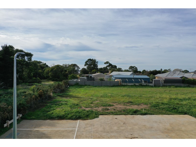 4 Amelia Place, St Leonards VIC 3223