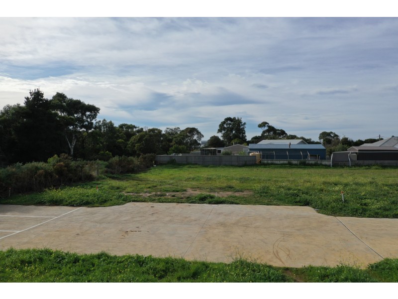 4 Amelia Place, St Leonards VIC 3223