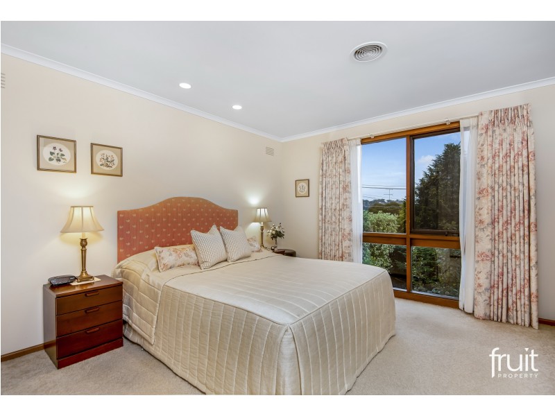 4 JACKMAN ROAD, Newtown VIC 3220