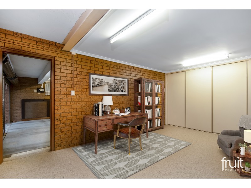 4 JACKMAN ROAD, Newtown VIC 3220