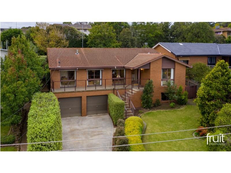 4 JACKMAN ROAD, Newtown VIC 3220