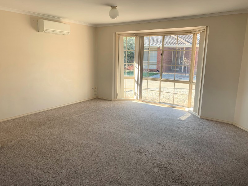 4/8 Shaw Close, Bell Post Hill VIC 3215