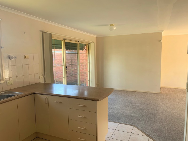 4/8 Shaw Close, Bell Post Hill VIC 3215