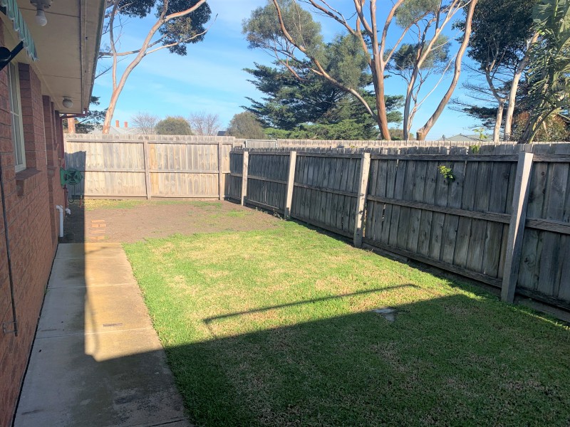 4/8 Shaw Close, Bell Post Hill VIC 3215