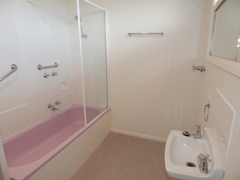 3/6 Bonsey Road, Highton VIC 3216