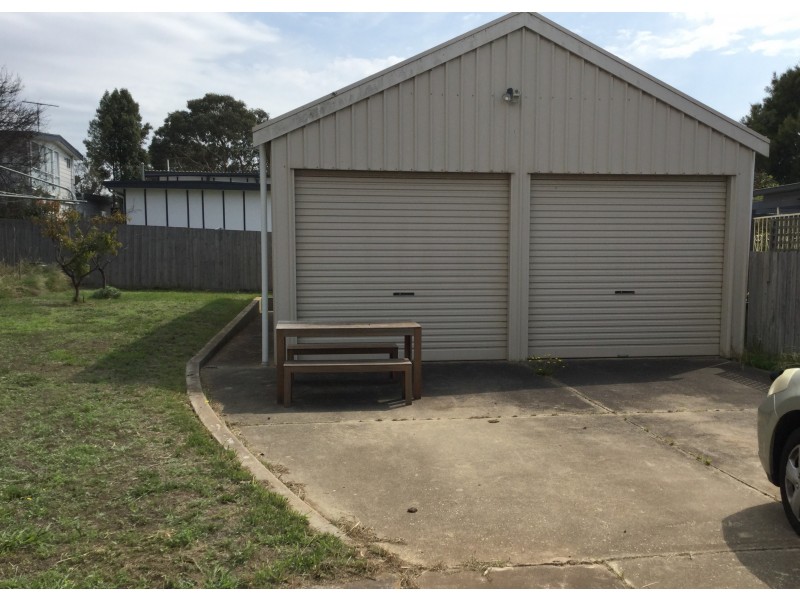 12 Cowrie Road, Torquay VIC 3228