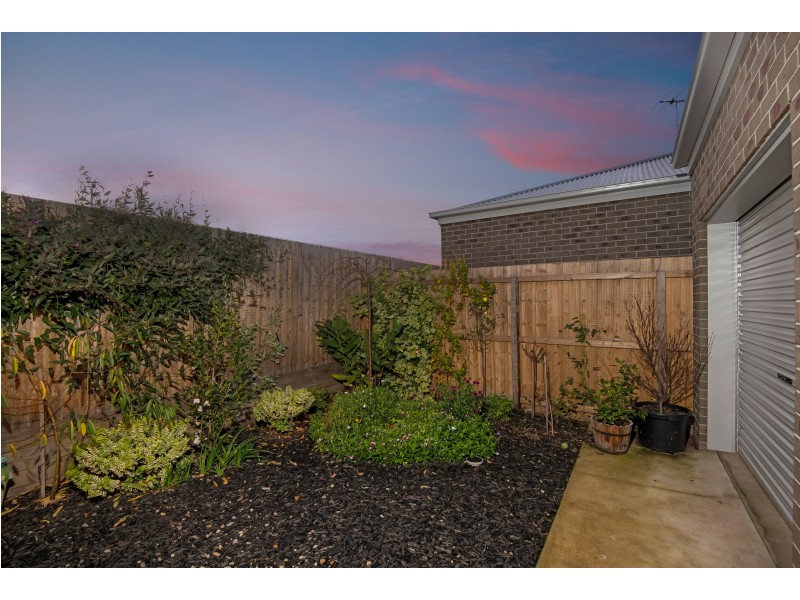 7/8-10 Regent St, Whittington VIC 3219