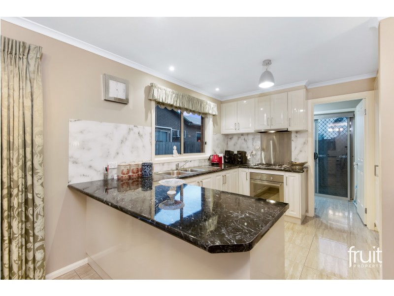 1/2 VINCENT COURT, Whittington VIC 3219