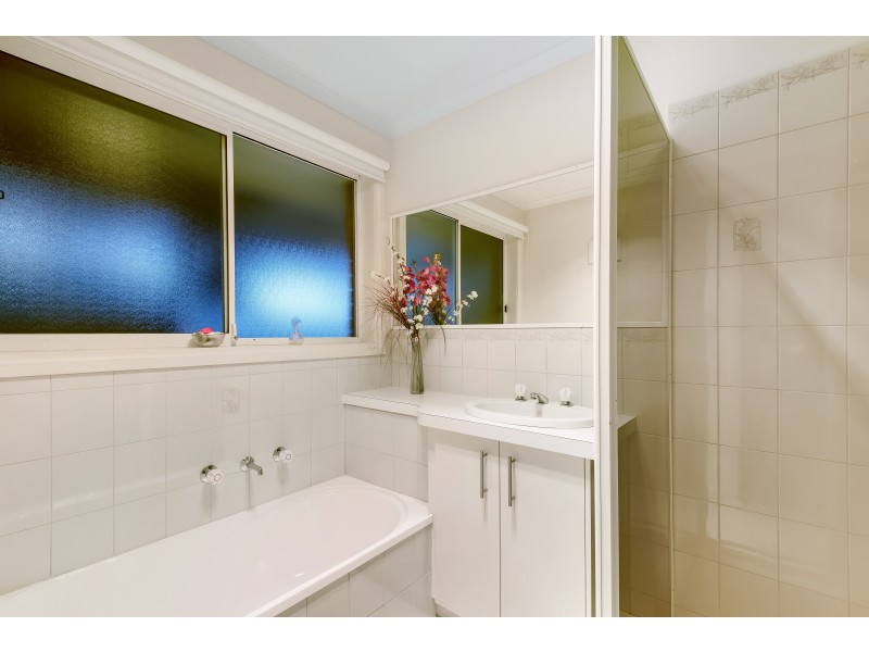 1 DAXTER COURT, Leopold VIC 3224