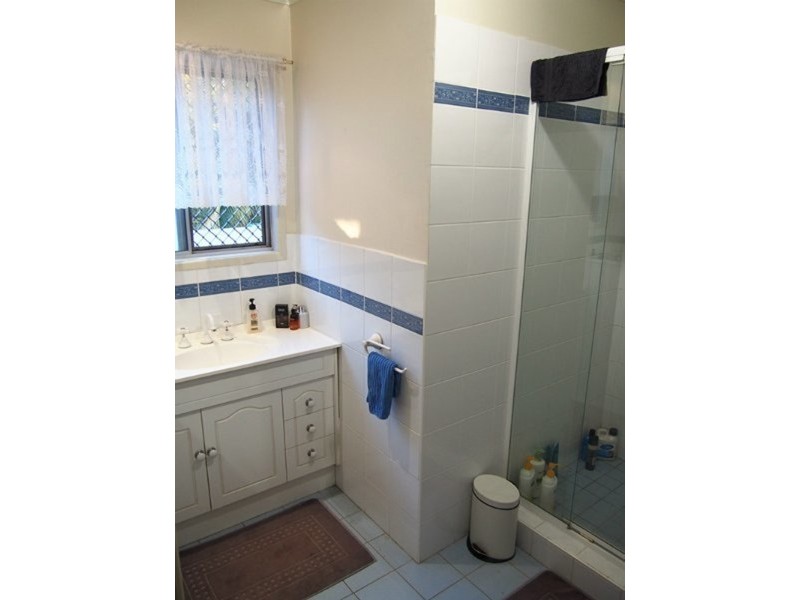 18 Karen Street, Camira QLD 4300