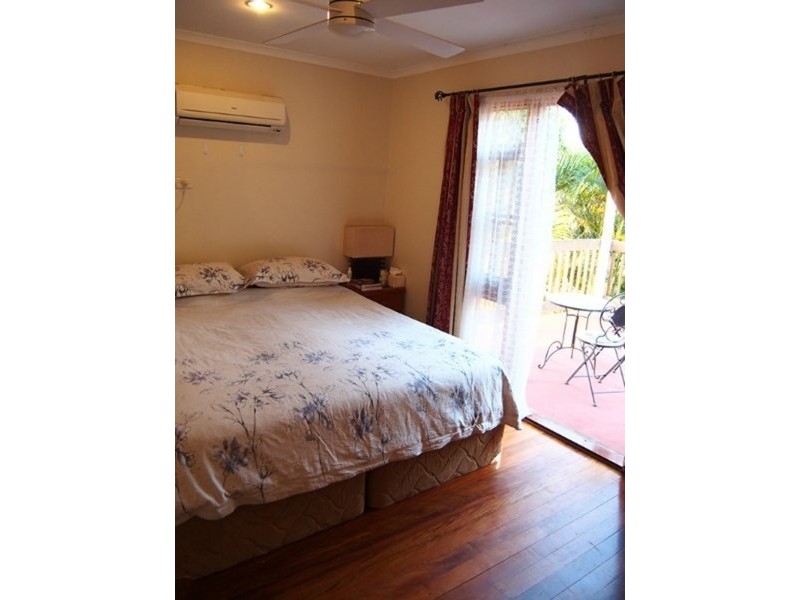 18 Karen Street, Camira QLD 4300