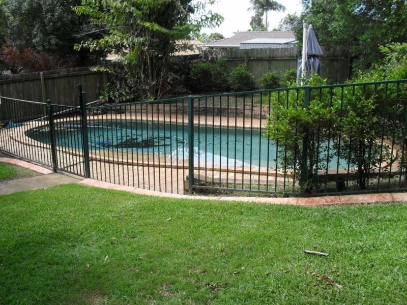 18 Karen Street, Camira QLD 4300