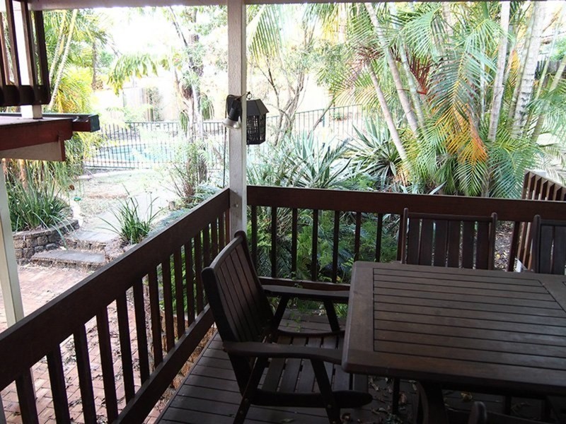 18 Karen Street, Camira QLD 4300