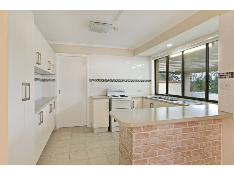 33-35 Islandview Street, Barellan Point QLD 4306