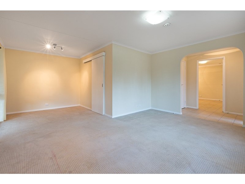 33-35 Islandview Street, Barellan Point QLD 4306