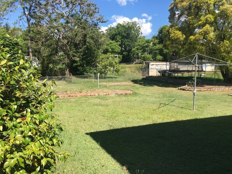 13 Pelican Street, North Ipswich QLD 4305