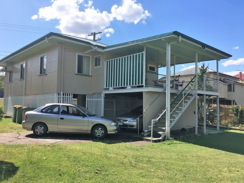 13 Pelican Street, North Ipswich QLD 4305