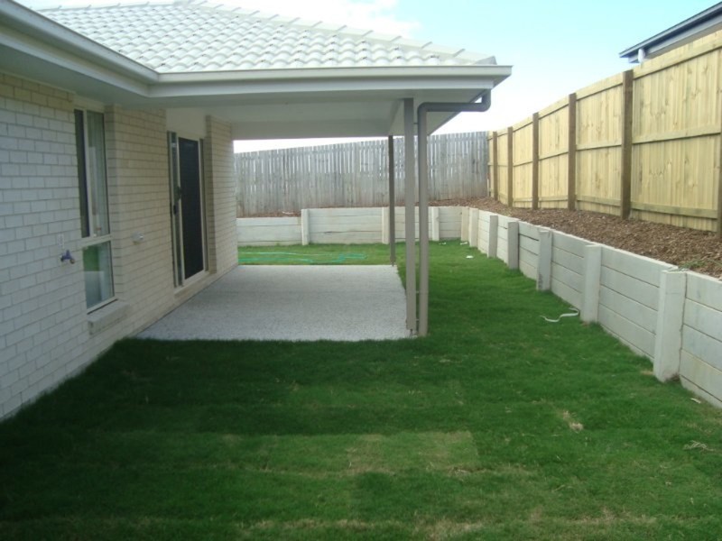 7 Cairnlea Drive, Pimpama QLD 4209