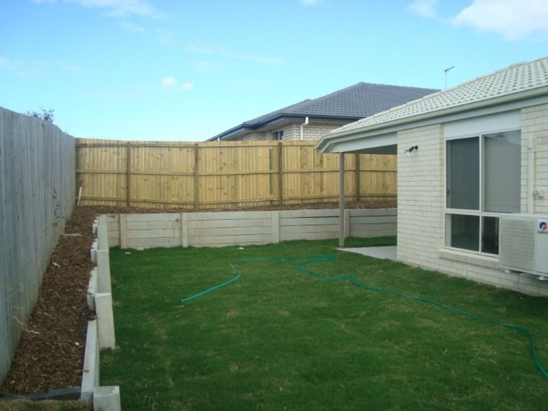 7 Cairnlea Drive, Pimpama QLD 4209